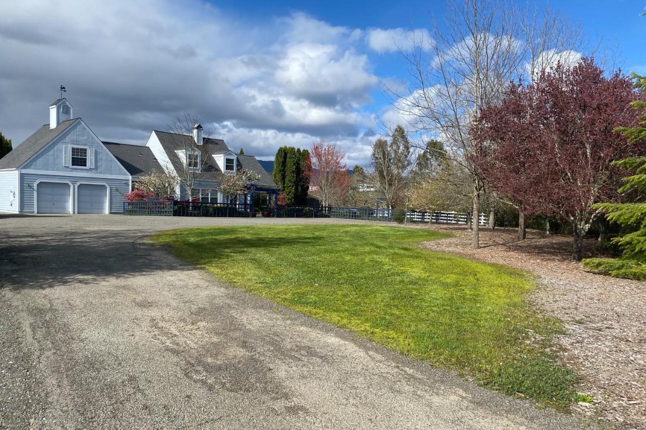Alexander Valley Retreat ヒールズバーグ エクステリア 写真